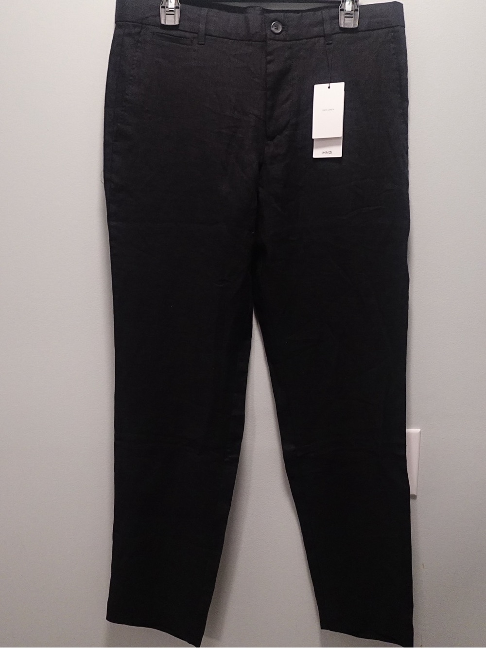 Mango Men's 100% Linen Pants
New With Tags Size 32